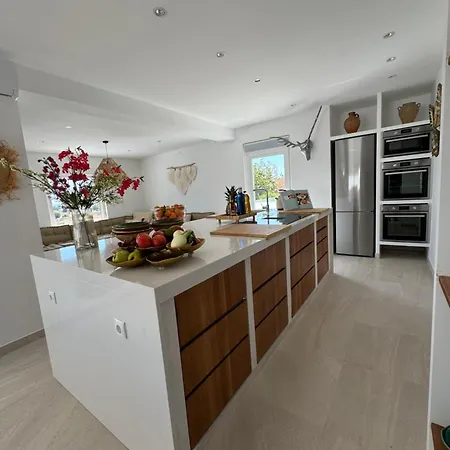Villa House *